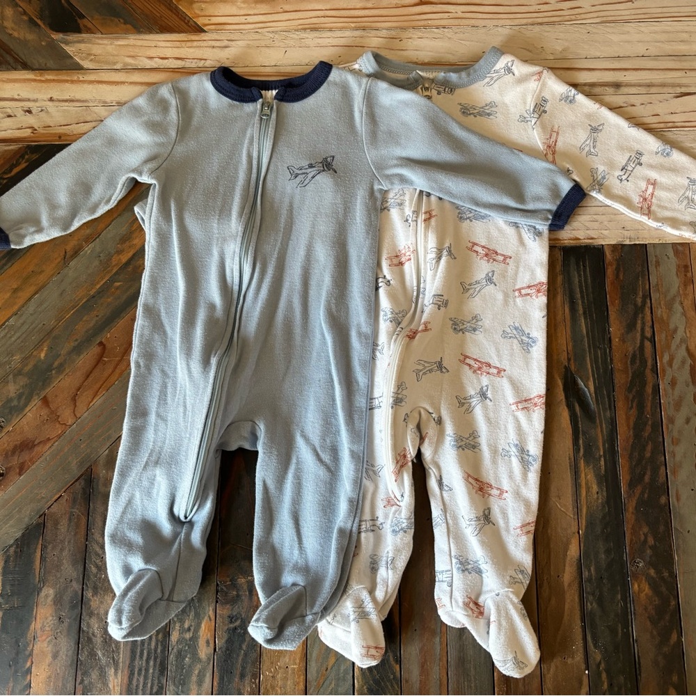 Airplane zip up pajamas 2 piece set